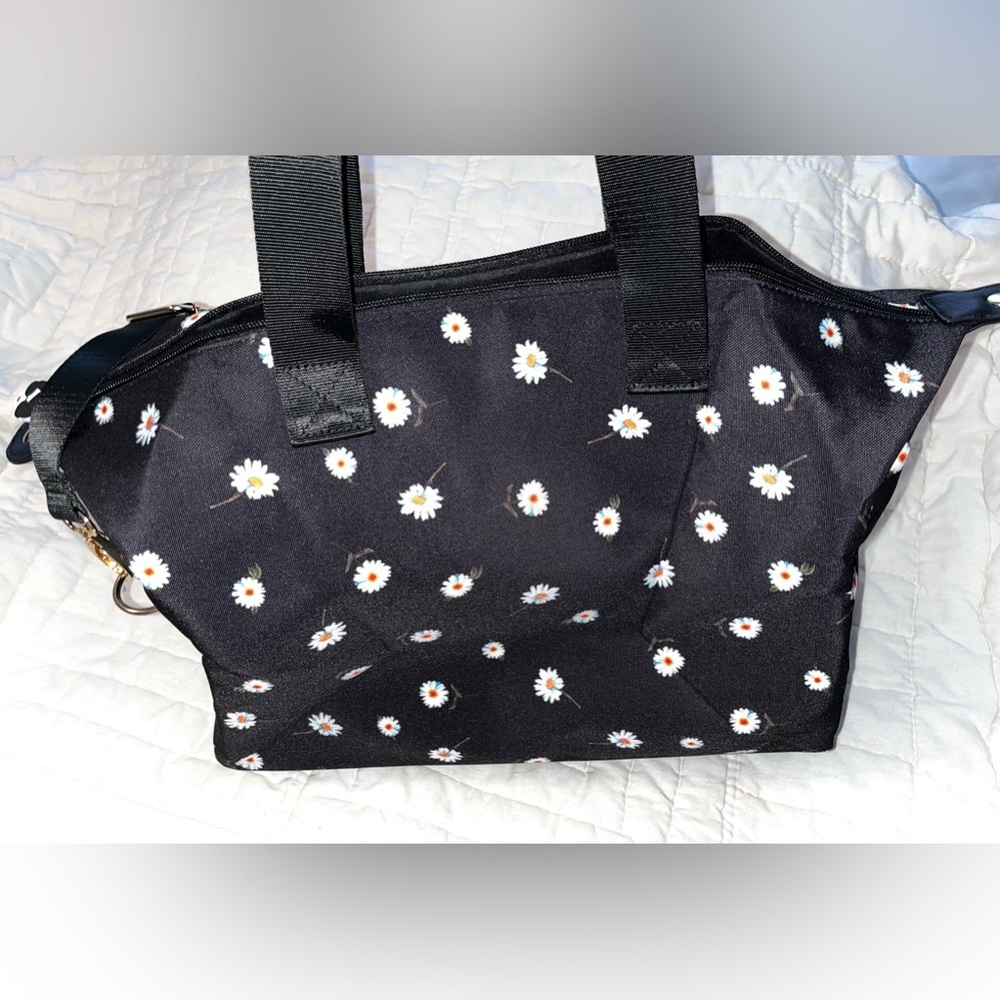 ALICE & OLIVIA Daisy Print Duffle Bag NEW!! - Picture 5 of 12